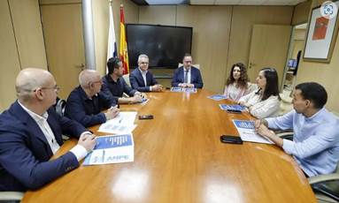 DOCENTES DE CANARIAS-INSUCAN FIRMA EL ACUERDO PARA LA MEJORA DEL SISTEMA EDUCATIVO PÚBLICO CANARIO